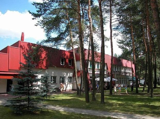 Centrum Szkolenia I Rekreacji Krasnobród Exteriér fotografie