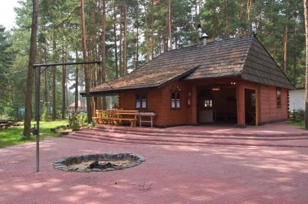 Centrum Szkolenia I Rekreacji Krasnobród Exteriér fotografie